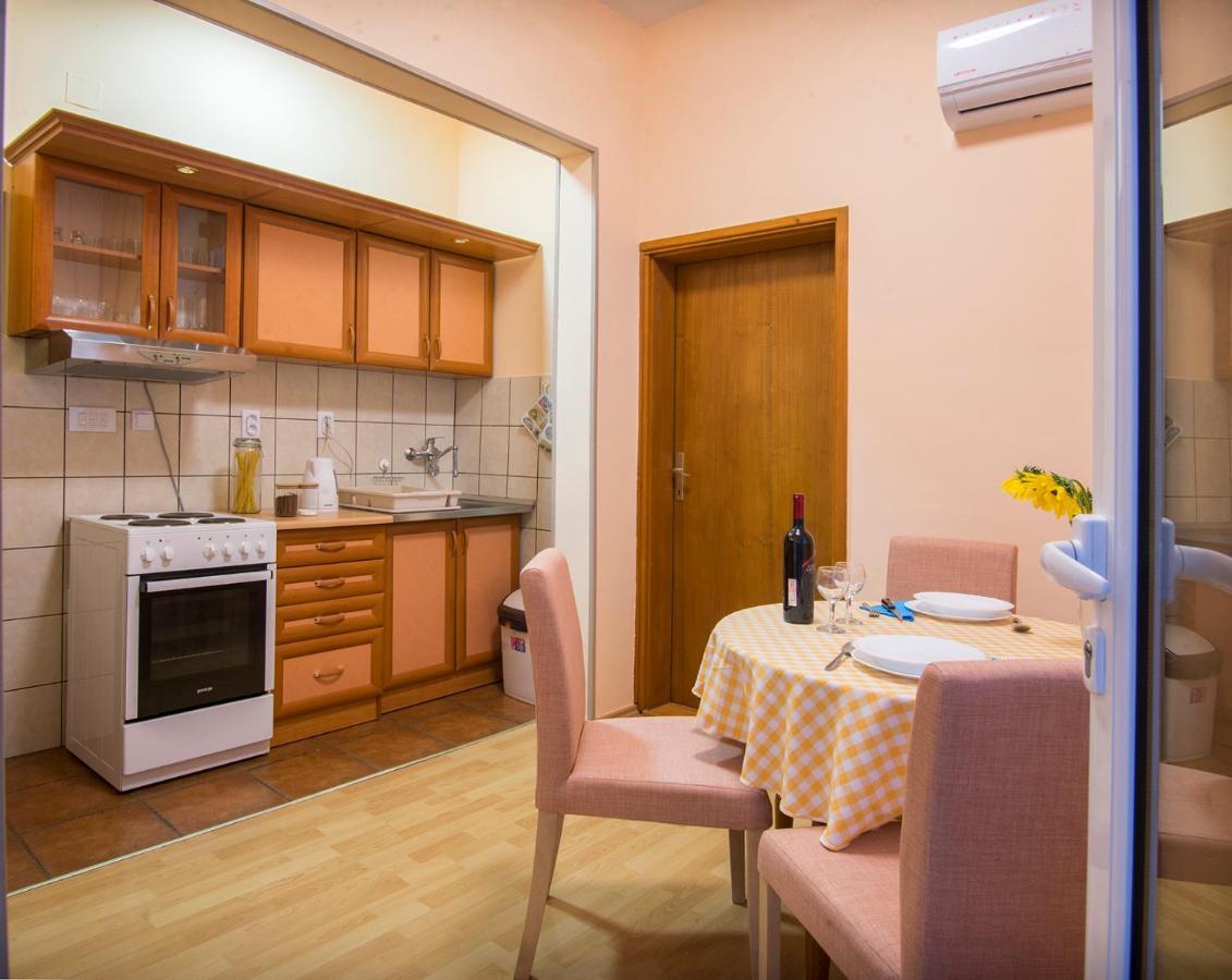 דירות בלגרד Sasa House מראה חיצוני תמונה
